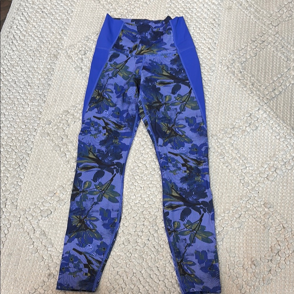 Blue Floral Leggings